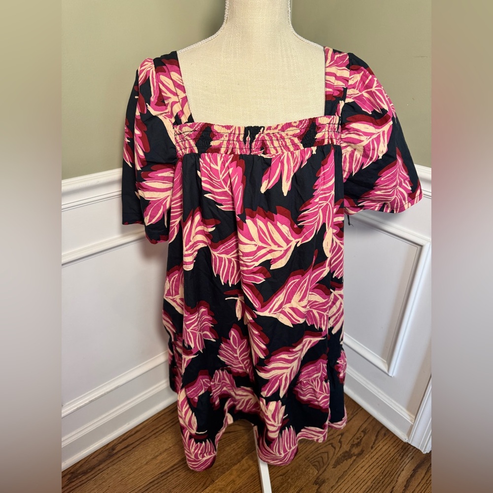 Who What Wear women’s size XL Pink&Black Serengeti‎ Palm Front Puff Sleeve